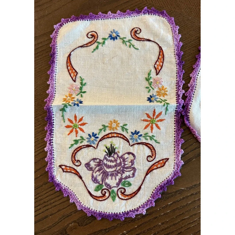 Vintage Hand Embroidered Linen Vanity Set Purple Floral Crochet Lace Trim 2pc